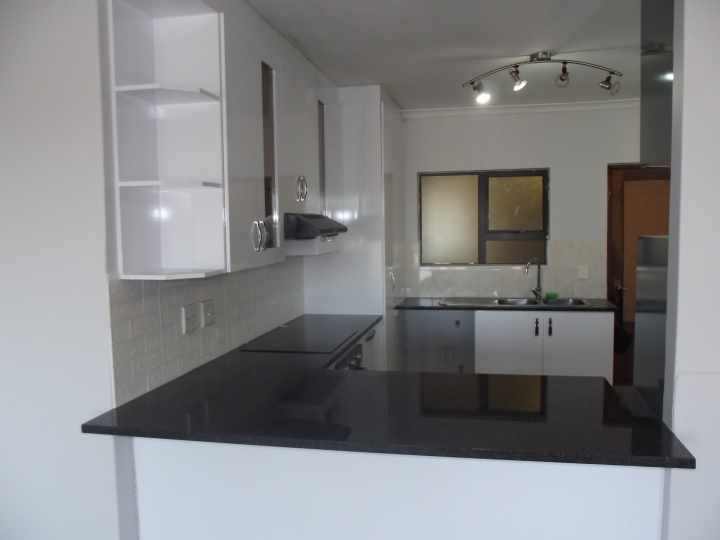 To Let 2 Bedroom Property for Rent in Parklands Western Cape